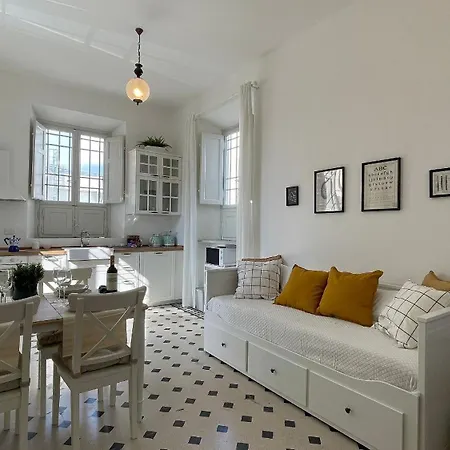 Apartment Nanni - Relax E Parcheggio Privato Lucca